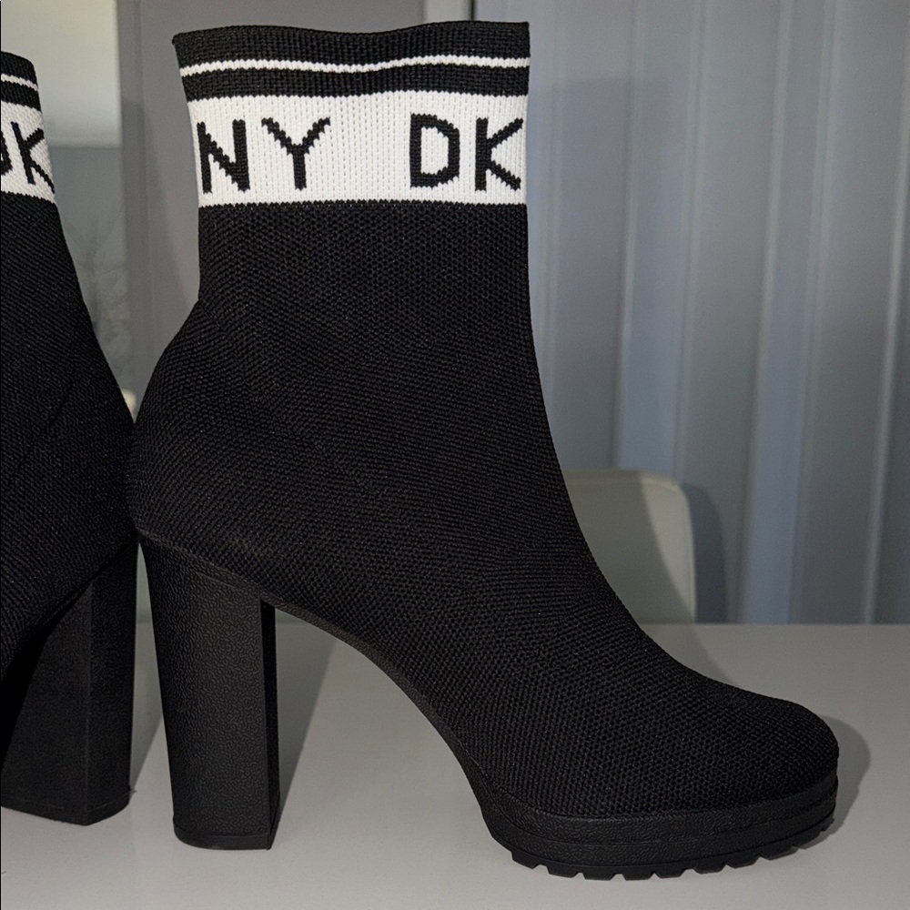 DKNY Black Knit Sock Booties with White Logo Cuff - Picture 2 of 10
